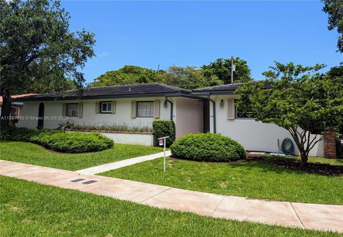 1-856 Benevento Ave, Coral Gables, FL, 33146-2014 | Card Image