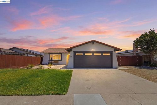 1254 Chelsea Pl, Manteca, CA, 95336-2901 | Card Image