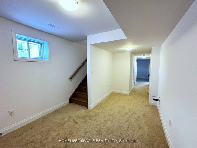 25 Gateway Dr, House other with 6 bedrooms, 4 bathrooms and 2 parking in Barrie ON | Image 8