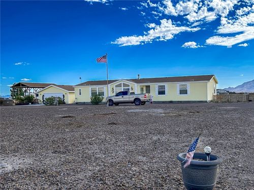 389 W Robert Rd, Amargosa Vly, NV, 89020-9533 | Card Image