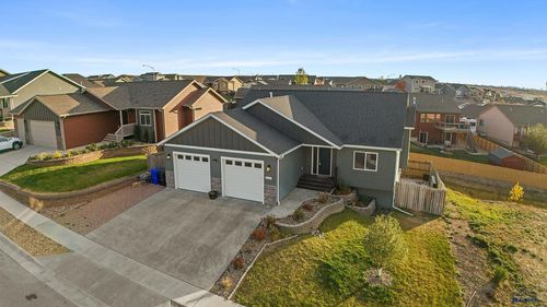 844 Summerfield, Rapid City, SD, 57703 | Card Image