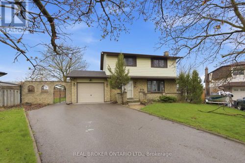 536 Lisbon Crt, Oshawa, ON, L1J6R3 | Card Image