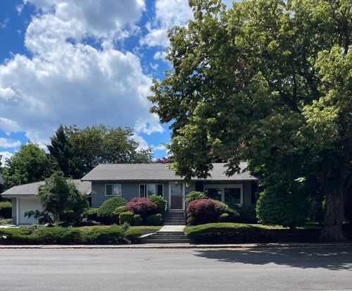 217 Castle Rd, Nahant, MA, 01908-1147 | Card Image