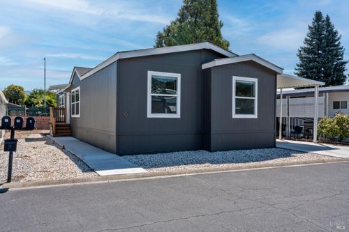 spc-10-660 Leslie St, Ukiah, CA, 95482-5566 | Card Image