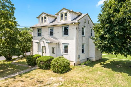 1667 Route 100, Barto, PA, 19504-8701 | Card Image