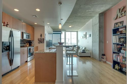 unit-1615-301 Demonbreun St, Nashville, TN, 37201-2245 | Card Image