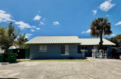 2197 46th Ter, NAPLES, FL, 34116-6348 | Card Image