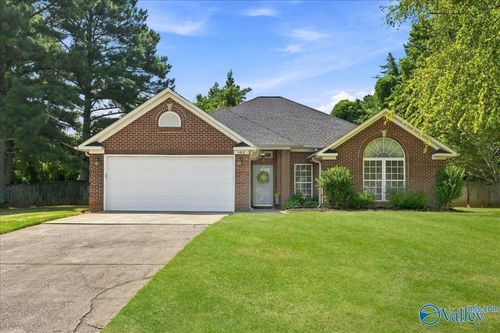 105 Ashlawn Ct, Huntsville, AL, 35806-4067 | Card Image