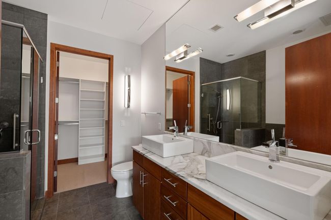 UNIT-301 - 100 3 Rd Ave S, Condo with 2 bedrooms, 2 bathrooms and null parking in Minneapolis MN | Image 32