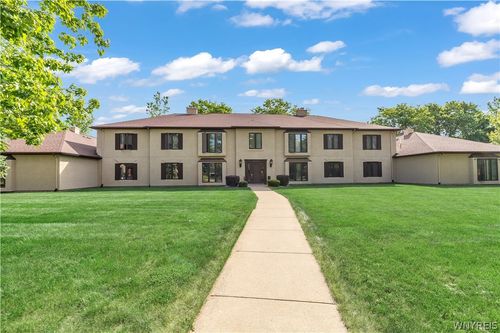 5249 Paddock Ln, Lewiston, NY, 14092-2066 | Card Image