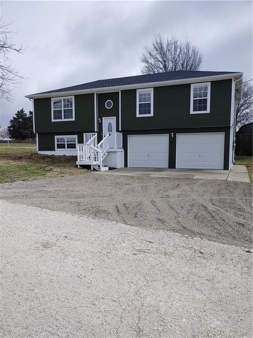 500 S Summit St, Mc Louth, KS, 66054-5131 | Card Image