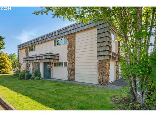 18-2727 Gateway St, Springfield, OR, 97477-1194 | Card Image