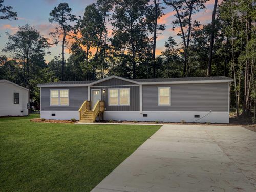 6152 Smith Rd, Ravenel, SC, 29470-5425 | Card Image