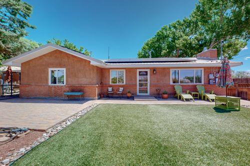 5 Hobbs Rd, Peralta, NM, 87042-8411 | Card Image