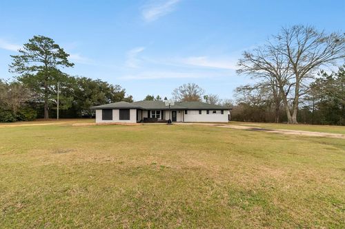 119 Hillsdale Gumpond Rd, Lumberton, MS, 39455-5414 | Card Image