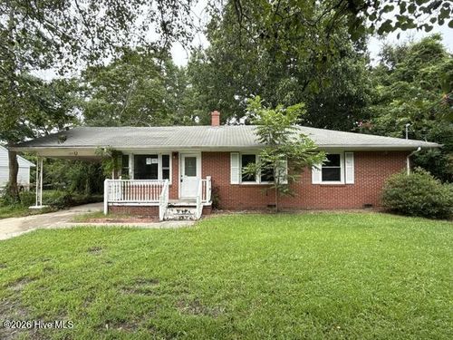 105 Red Oak St, Jacksonville, NC, 28540-6232 | Card Image