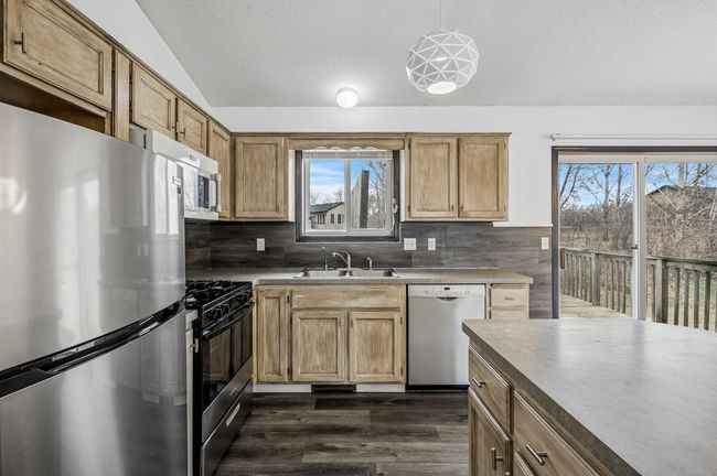 5954 Kalland Ave Ne, House other with 3 bedrooms, 2 bathrooms and null parking in Albertville MN | Image 12