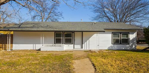3913 Pate Dr, Fort Worth, TX, 76119-3771 | Card Image