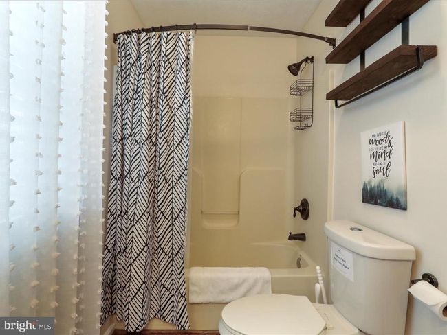 317 Locustdale Loop, House other with 3 bedrooms, 3 bathrooms and null parking in SHENANDOAH VA | Image 24