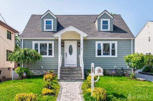 35 Evergreen Ave, Fords, NJ, 08863-1620 | Card Image