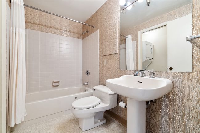 APT-1207 - 750 Washington Rd, Condo with 2 bedrooms, 2 bathrooms and 1 parking in Mt. Lebanon PA | Image 31