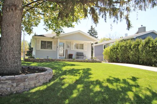 921 Country Club Road, Lake Zurich, IL, 60047 | Card Image