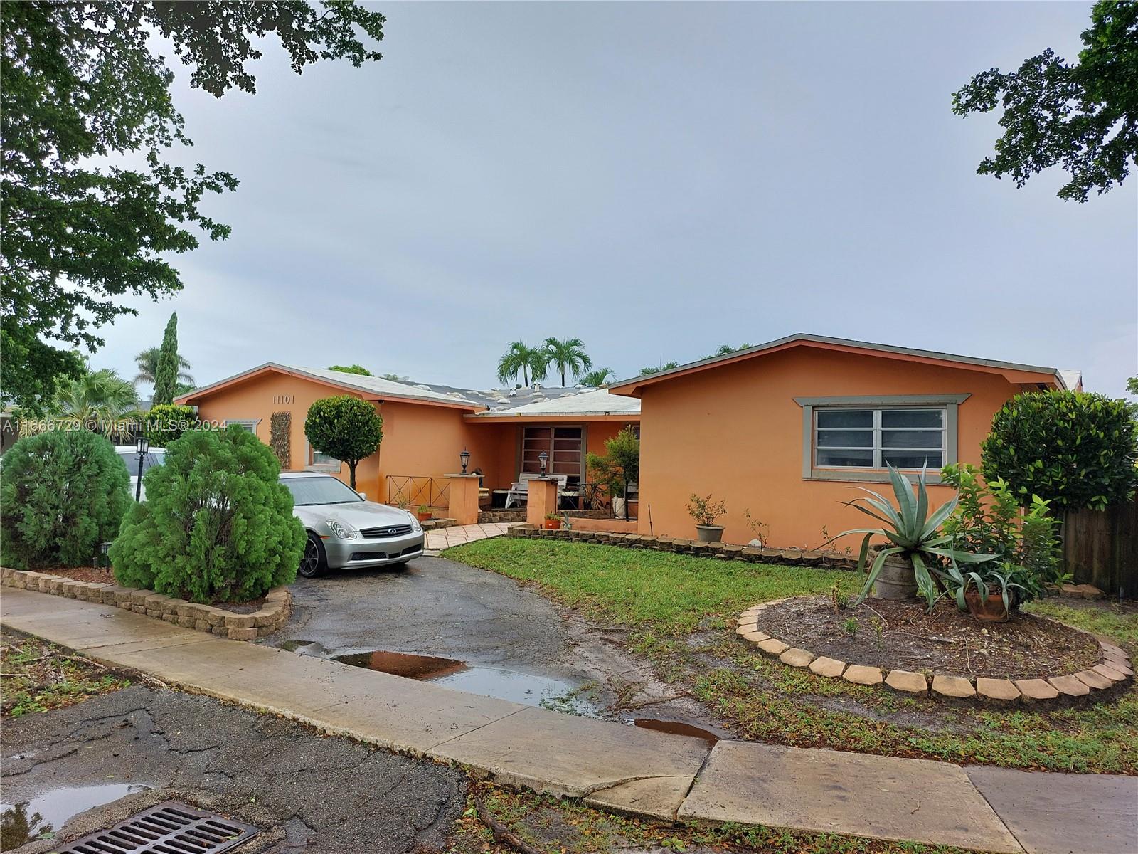 19th St, Pembroke Pines, FL 33026