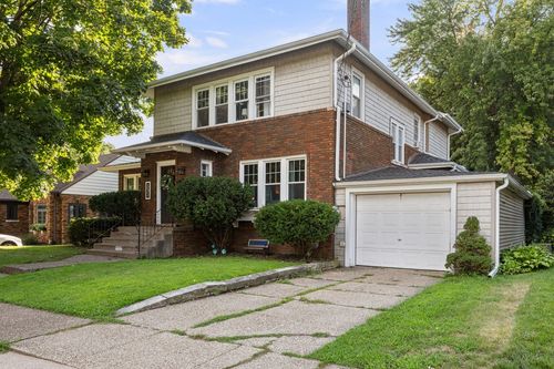 332 Forest Rd, Davenport, IA, 52803-3615 | Card Image