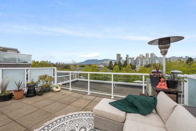 A2 - 1100 W 6 Th Avenue, Townhouse with 2 bedrooms, 1 bathrooms and 2 parking in Vancouver BC | Image 20