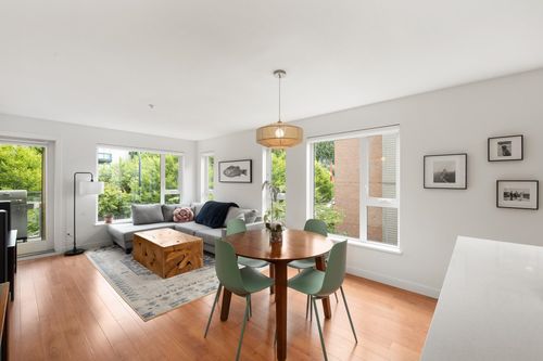 316-221 E 3rd St, North Vancouver, BC, V7L0C1 | Card Image