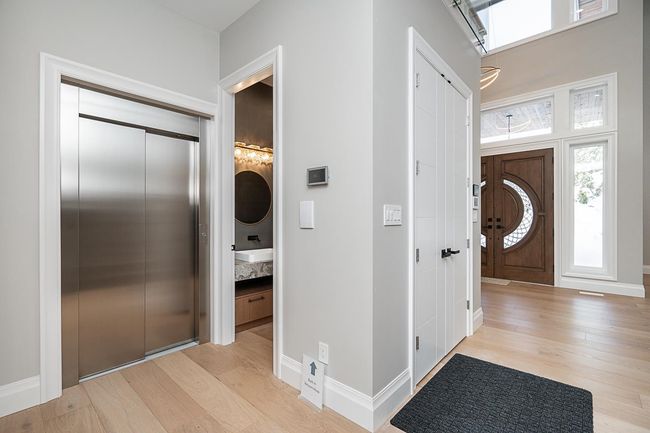 12230 267 St, House other with 8 bedrooms, 9 bathrooms and 3 parking in Maple Ridge BC | Image 17