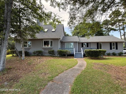 206 Spruce Dr, Morehead City, NC, 28557-8400 | Card Image