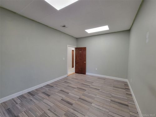 5a-53 Market St, Poughkeepsie, NY, 12601-3210 | Card Image