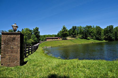 54 Double Pond Dr, Bridgeport, WV, 26330-6858 | Card Image