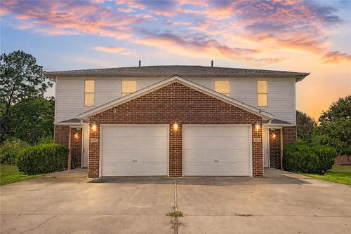 435 Chartres Ave, Springdale, AR, 72764-1762 | Card Image