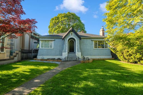 275 W King Edward Ave, Vancouver, BC, V5Y | Card Image
