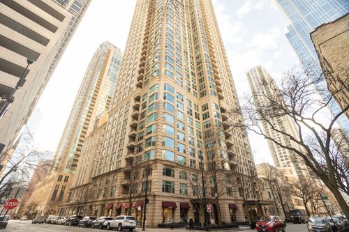 apt-705-25 E Superior St, Chicago, IL, 60611-2549 | Card Image