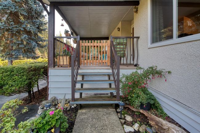 7631 Eureka Avenue, House other with 2 bedrooms, 2 bathrooms and null parking in Halfmoon Bay BC | Image 34