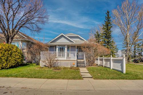 90 Martinridge Cres Ne, Calgary, AB, T3J3M4 | Card Image