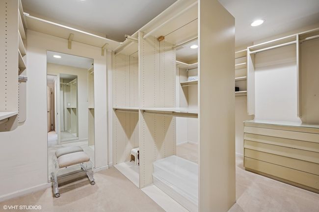 APT-5F - 1220 Rudolph Rd, Condo with 2 bedrooms, 2 bathrooms and 2 parking in Northbrook IL | Image 19