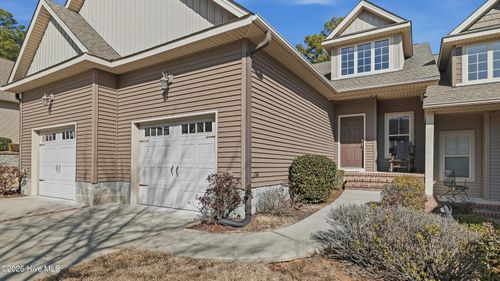 60 Cypress Cir, Southern Pines, NC, 28387-6484 | Card Image
