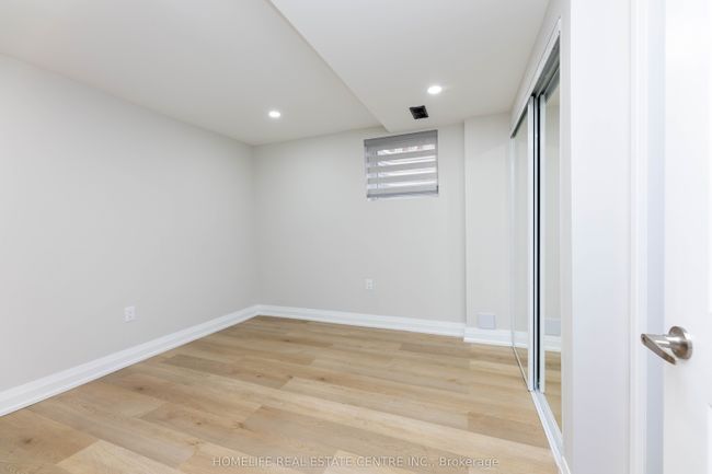7 Markham St, House other with 6 bedrooms, 5 bathrooms and 4 parking in Brampton ON | Image 35