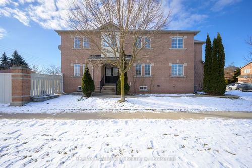 2010 Blue Jay Blvd, Oakville, ON, L6M3W2 | Card Image