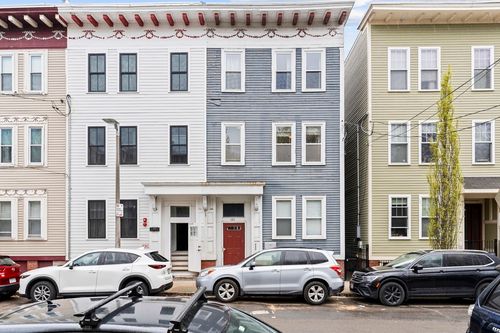 2-181 W 5th St, Boston, MA, 02127-4590 | Card Image