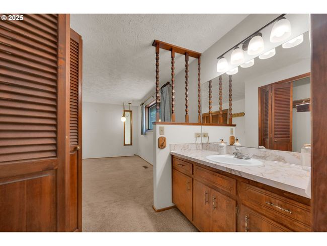 1770 W 28 Th Ave, House other with 3 bedrooms, 2 bathrooms and 2 parking in Eugene OR | Image 26