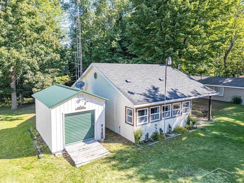 5117 Oakview Ave, Harrison, MI, 48625-9014 | Card Image