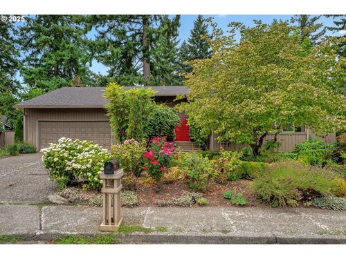 8985 Sw Leslie St, Portland, OR, 97223-6826 | Card Image