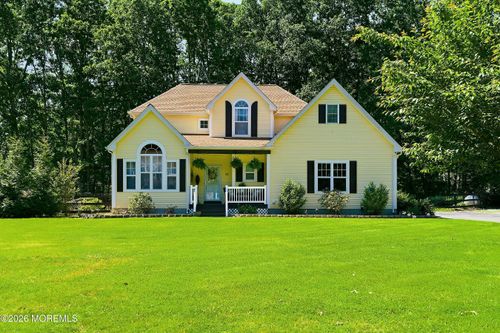 17 Country Woods Dr, New Egypt, NJ, 08533-2756 | Card Image