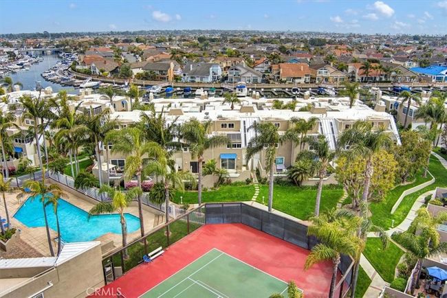 3366 Tempe Dr, House other with 2 bedrooms, 3 bathrooms and 2 parking in Huntington Beach CA | Image 49
