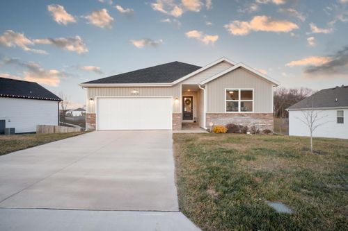 504 N Cheyenne Valley Rd, Nixa, MO, 65714-4243 | Card Image